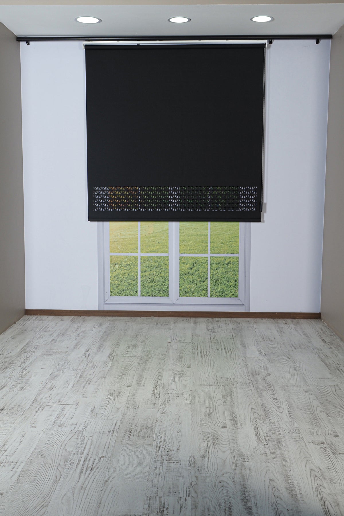 Lazer Kesim Dekoratif Stor Perde 24 cm | İthal Mat Polyester | Siyah | Oda Karanlığı