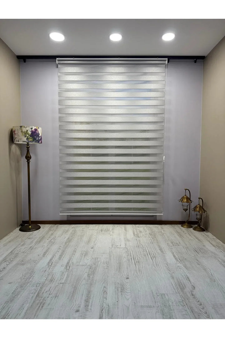 Gri Işık Geçirmez Zebra Stor Perde - Karartma Özellikli, Yüksek Kalite Kumaş