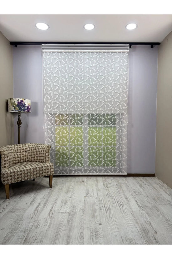 NOVA Serisi – Üç Yaprak Desenli Çift Mekanizmalı Beyaz Tül Açık Gri Stor Perde