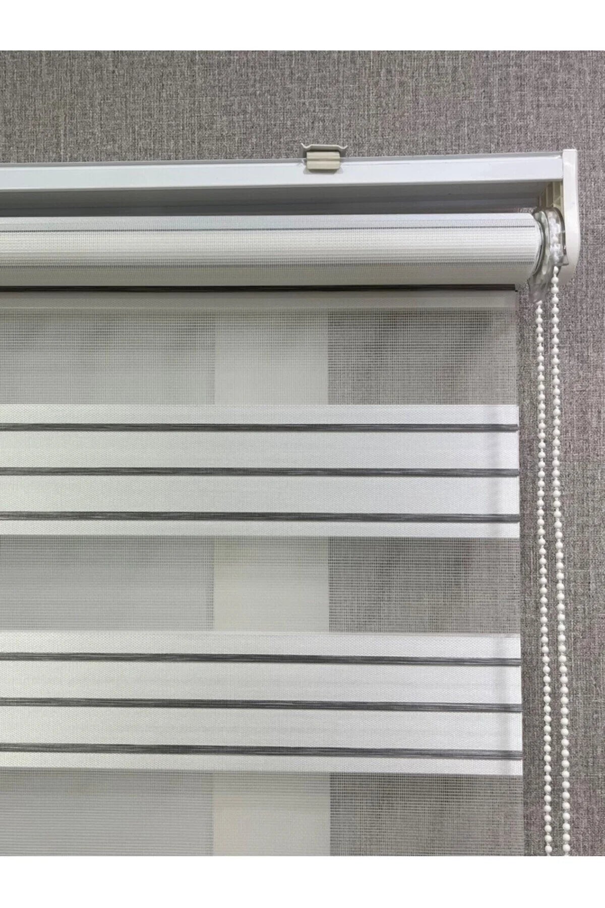 Zebra Stor Perde Dar Plise Güneşlik Beyaz Gri Çizgili