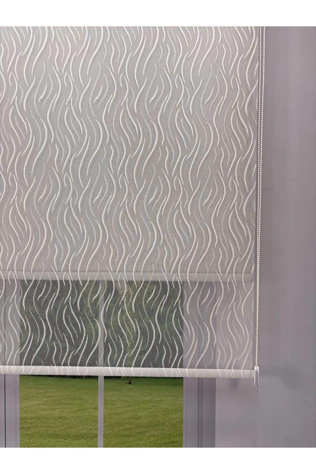 EVA Serisi – Su Yolu Desenli Çift Mekanizmalı Beyaz Tül Açık Gri Stor Perde
