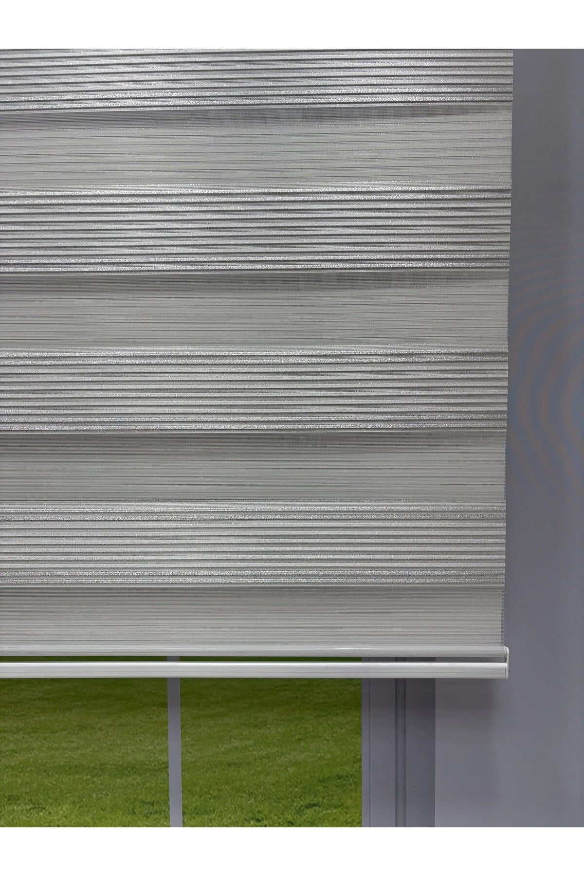 ANKA Serisi Gri Simli Zebra Perde – Gündüz Gece Kullanım, Stor Mekanizmalı