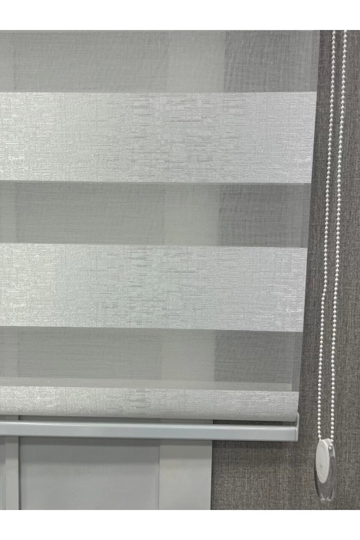 Delüks Zebra Stor Perde Geniş Plise Beyaz