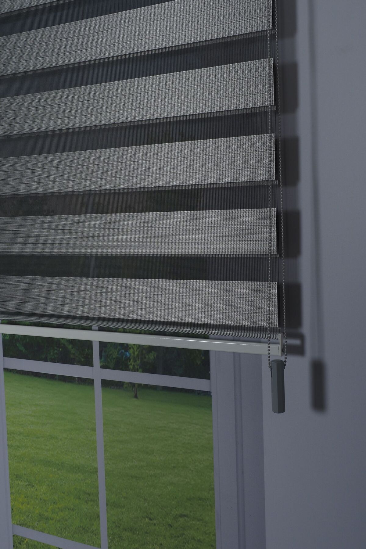 Zebra Dar Pileli %100 Blackout (Karartma) Gece Gündüz Yüksek Kalite Gri Zebra Perde