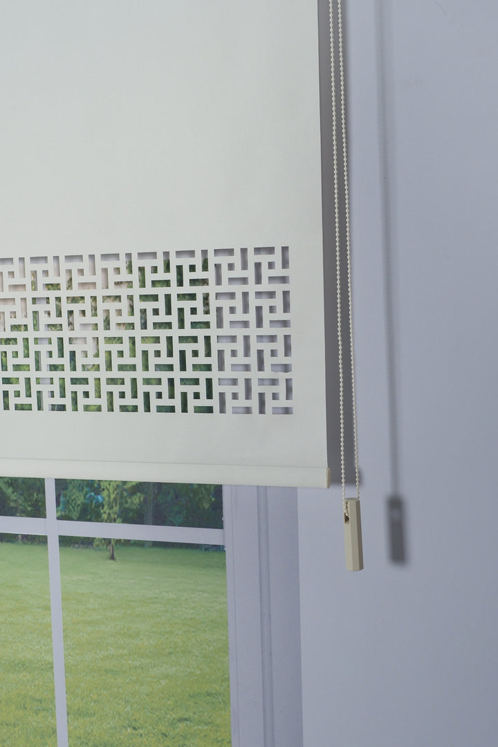 Lazer Kesim Dekoratif Geometrik Stor Perde 24 cm | İthal Mat Polyester | Krem | Oda Karanlığı