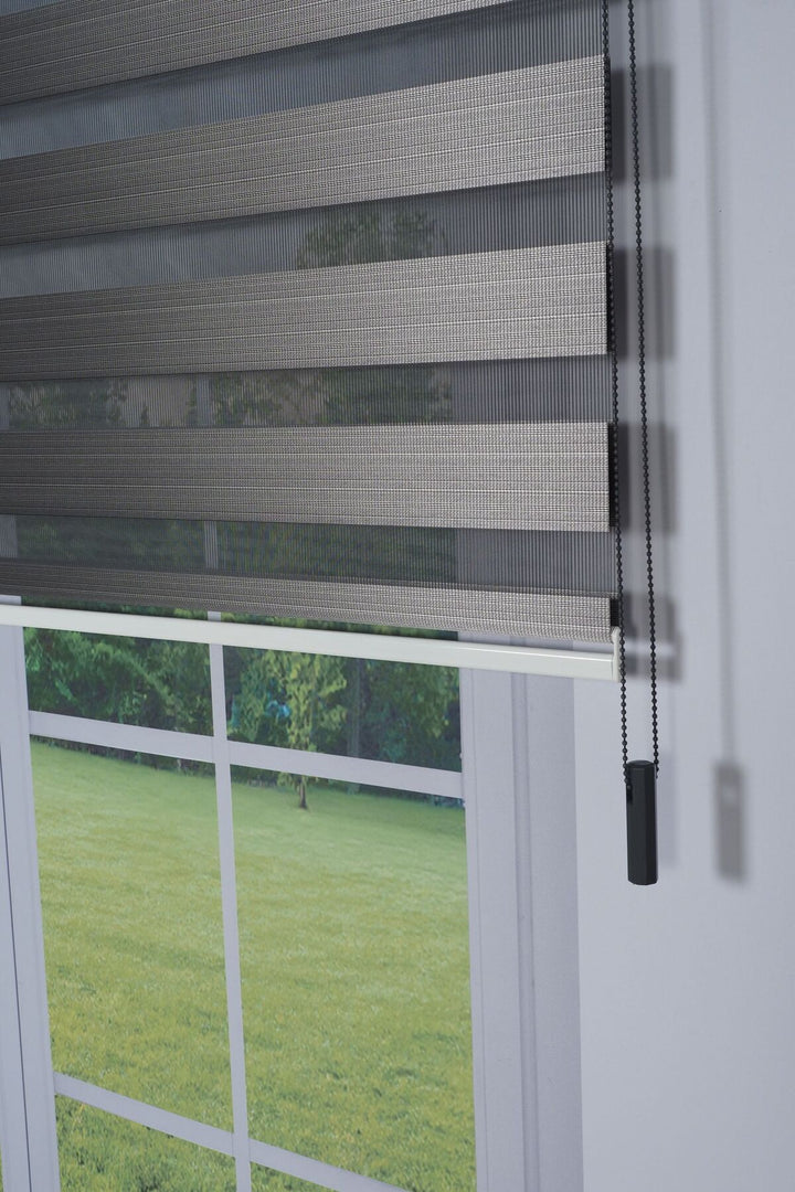 Zebra Dar Pileli %100 Blackout (Karartma) Gece Gündüz Yüksek Kalite Gümüş Gri Zebra Perde