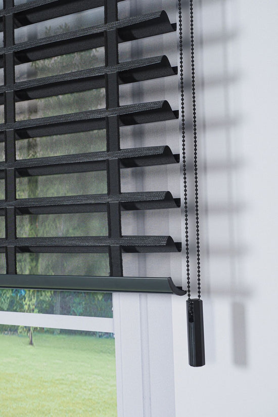 Ahşap Jaluzi Görünümlü Kumaş Silüet Siyah Perde|Dekoratif Işık Kontrollü Tasarım