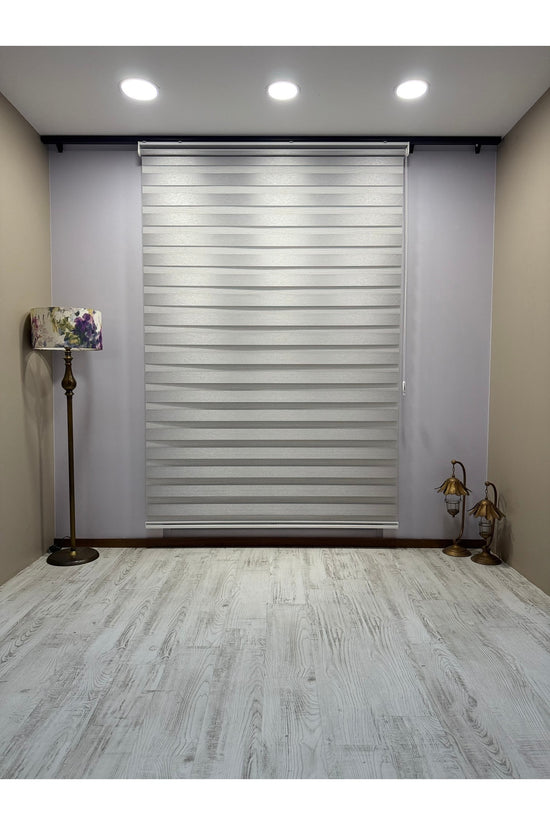 Açık Gri Işık Geçirmez Zebra Stor Perde - Karartma Özellikli, Yüksek Kalite Kumaş