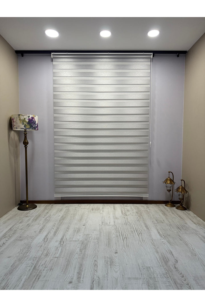 Açık Gri Işık Geçirmez Zebra Stor Perde - Karartma Özellikli, Yüksek Kalite Kumaş