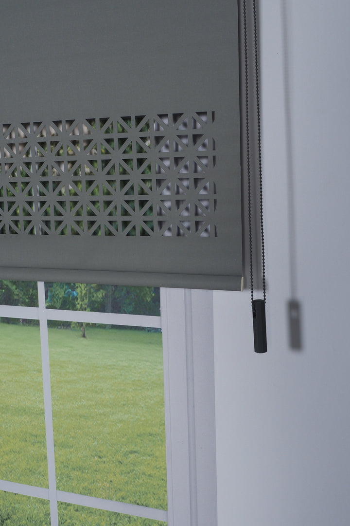 Lazer Kesim Dekoratif Stor Perde 24 cm | İthal Mat Polyester | Antrasit Gri | Oda Karanlığı